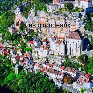 https://les-pirondeaux.midi-pyreneeshotels.com